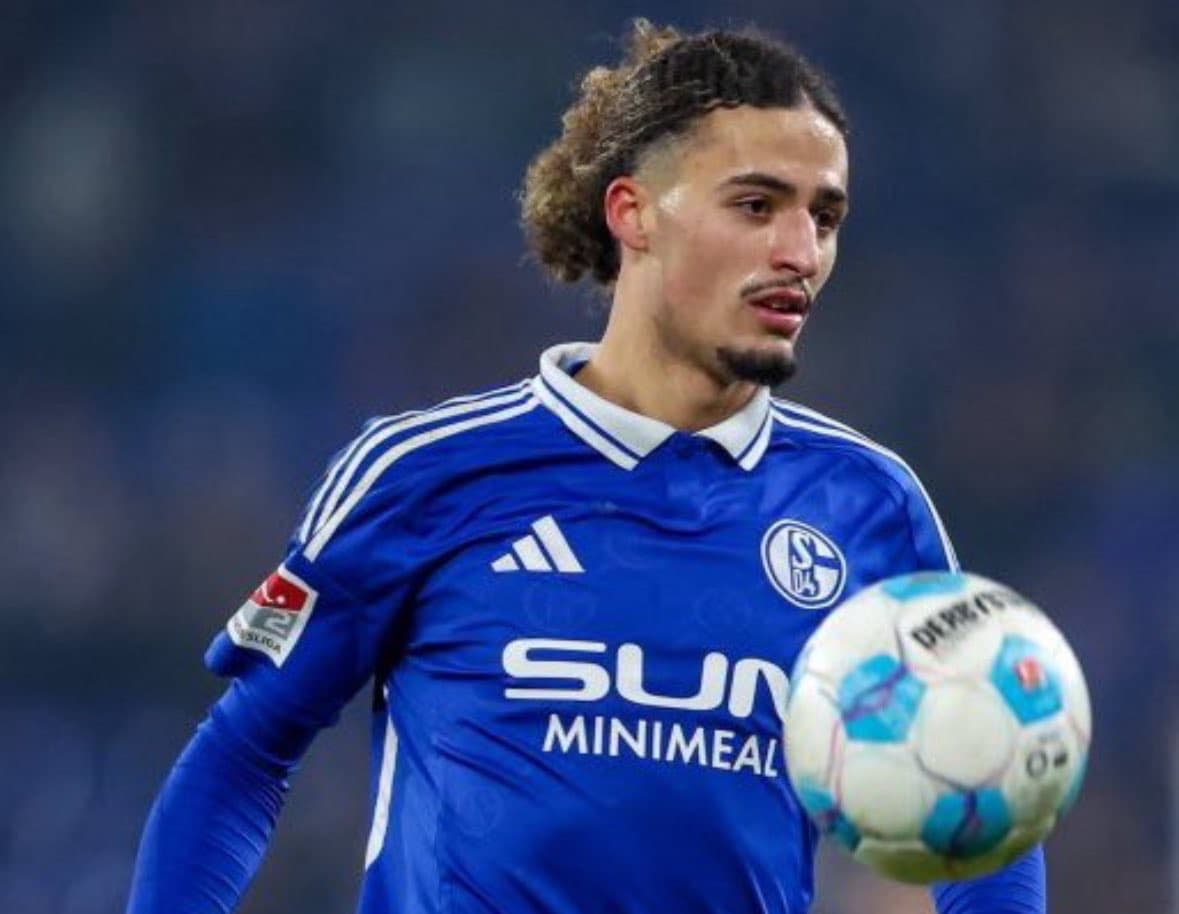 ベシクタシュ、右SBブルト獲得で合意　シャルケから完全移籍とロマーノ氏