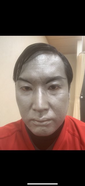 山里亮太 「宇宙人だった時の写真を添えておきます。」👽最新投稿が話題に⁉️