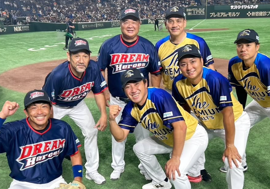 胸熱の再会！内川聖一がドリームマッチで旧友と笑顔の集合写真