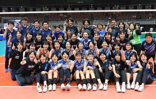 岡山シーガルズが黒鷲旗初優勝！引退発表の宮下遥は有終の美を飾る