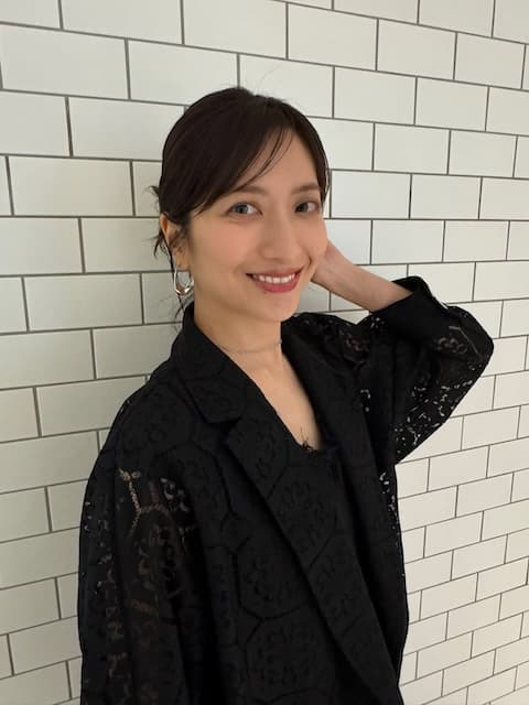 元日本テレビアナウンサー・笹崎里菜、雨の日の「すっきりヘアー」ショットにいいね続々