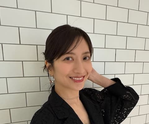 元日本テレビアナウンサー・笹崎里菜、雨の日の「すっきりヘアー」ショットにいいね続々