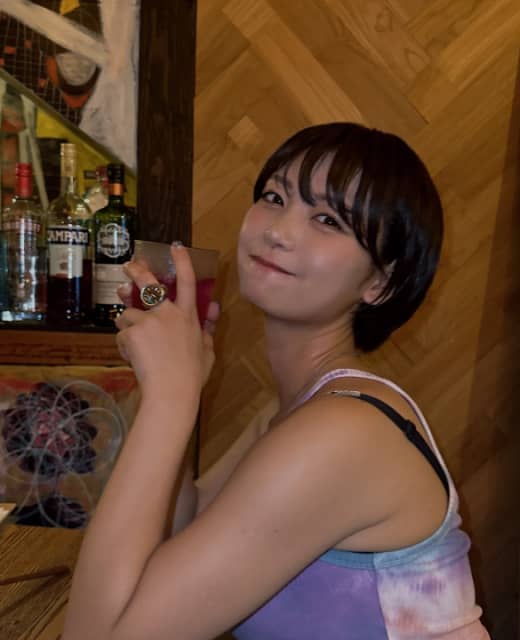グラドル・小坂田純奈「隣で飲もー」に全力でイエスの声続々！