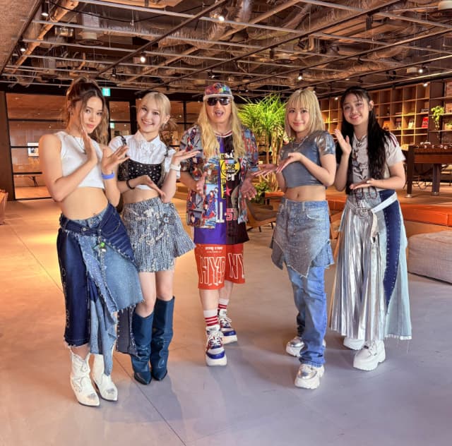 「超応援 DO DANCE！！」DJ KOOがYOSHIKIプロデュースのアイドルと共演！写真をシェア