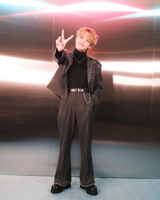 松倉海斗、土曜の夜にきらめく笑顔。「世界に一つだけの花」で魅せた幸福な一瞬