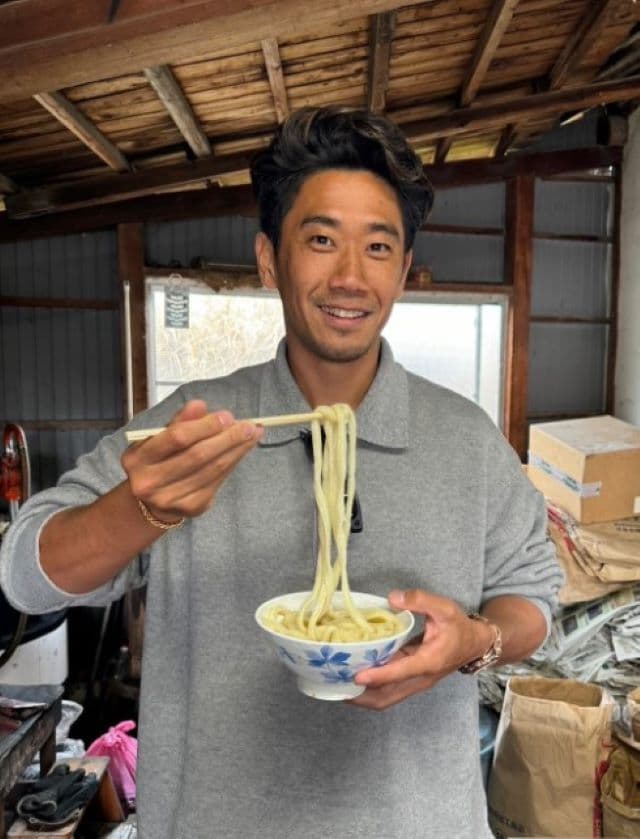 香川真司、香川県で充実した時間を過ごす「本場のうどんは最高でした」