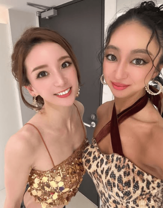 美女フィットネスモデル・YUMI、グランプリ受賞のクイーンと2ショットを魅せる！注目のヴィーナスウォーキングも