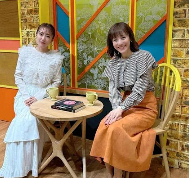 高橋みなみ　今週のひるおびの衣装は白のかわいい系〜♪