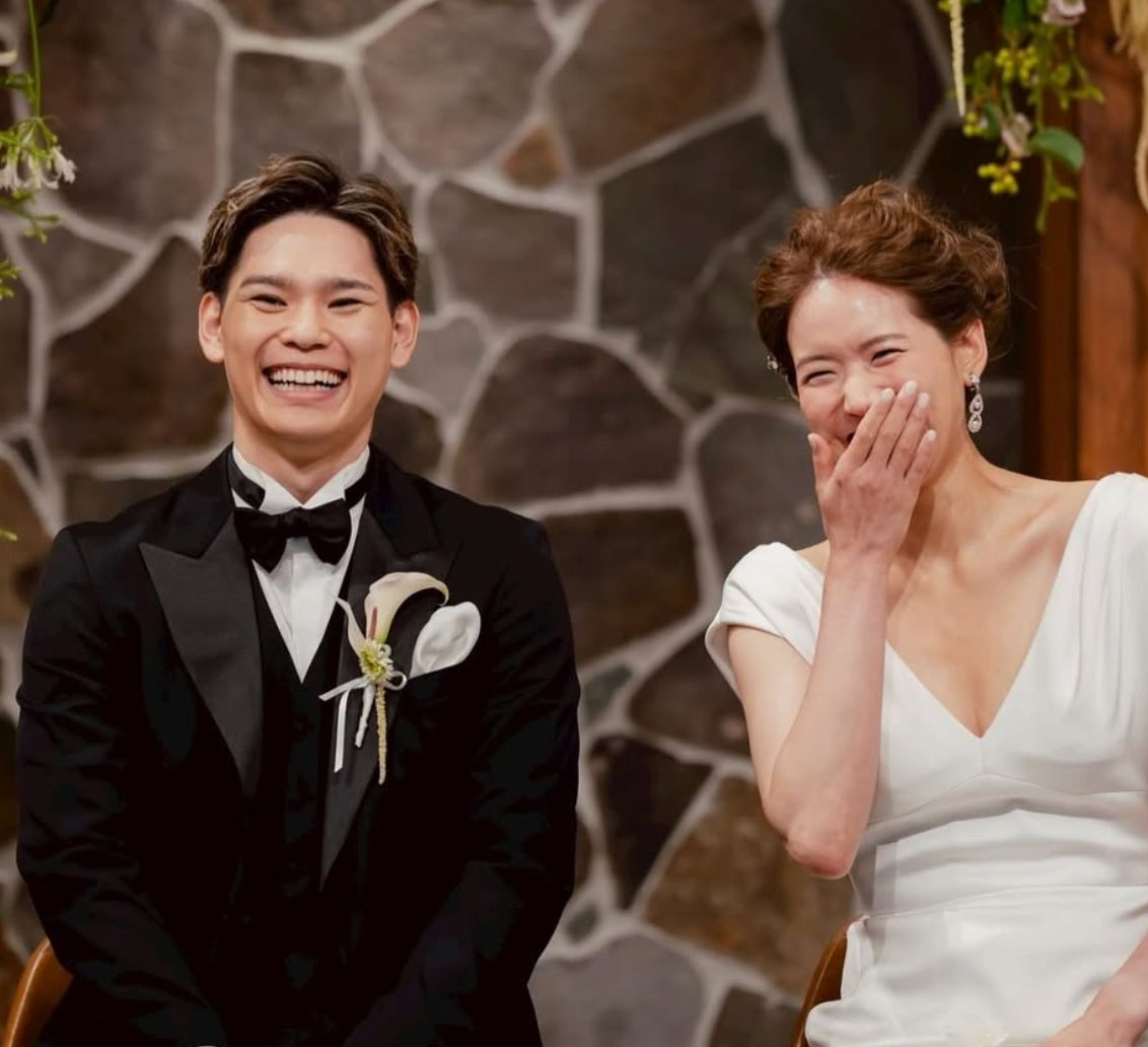 夫婦で30万越⁉︎いいね「かっこよすぎ新郎」「シルエットが映画」バレー界BIGカップル♡結婚式に反響