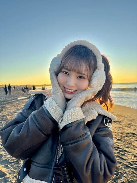 「このお写真で幸せになりました」アイドルがキュートなお出かけショットでファンをハッピーに！
