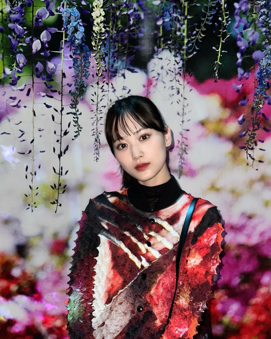 ファン歓喜🔥 山下美月 蜷川実花展に参加✨「心動かされる時間でした」