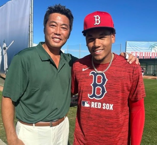 「デカくなったなぁ」上原浩治がパピーの息子『ディアンジェロ』に再会！