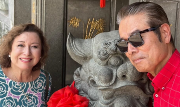 「ホーチミンで新しい発見！」キャシー中島、家族との旅スナップにファンほっこり