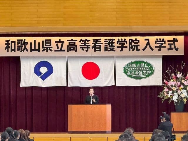 「経験がないと語れないですよね」大竹しのぶ、突然和歌山にてサプライズ登壇？！