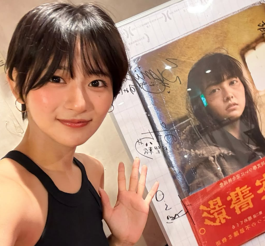 「ヤバ、可愛い」バスケ美女子、俳優モードのスイッチオン！レアなサインムービー公開にファン大集結「益々綺麗になってる」