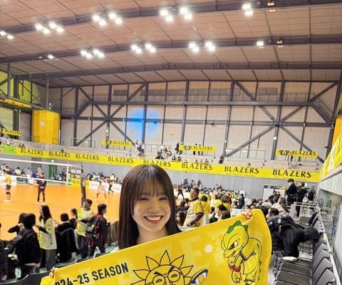 「いろんな掛け声とかもあって楽しすぎました」NMB48メンバーがバレーボール初観戦！