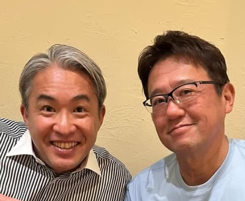 「素敵なプレートですね」五十嵐亮太、元同僚のあのレジェンドとのツーショットを大公開！