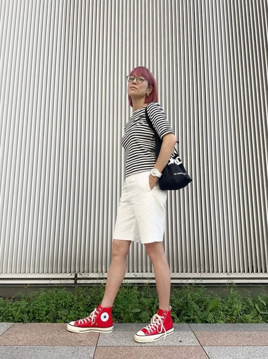 hitomi、暑くて短パン以外ムリ！！