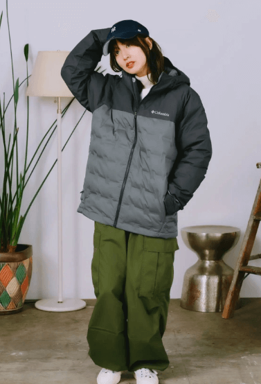 イエローキャブ（YellowCab）浜田真衣、ユーモアたっぷりの謎ポーズ写真でファンを笑顔に！