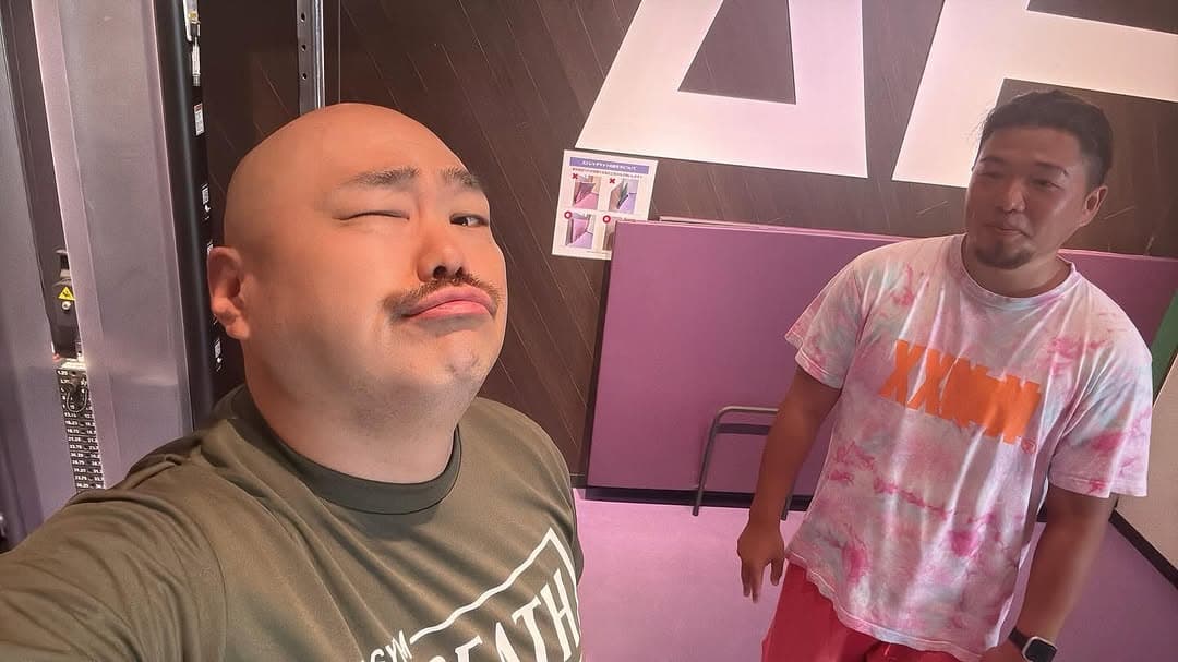 「足、やろうかなー」迷ってる時点で強者説!? 芸人〇〇の筋トレ日記が話題に