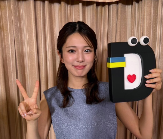 夏にぴったりの美人アナ！？黒田みゆ、笑顔満点インタビュー姿にファン大興奮！