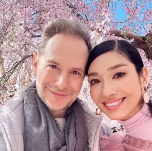 「充電させて頂きました！」アンミカが旦那と京都に花見へ！