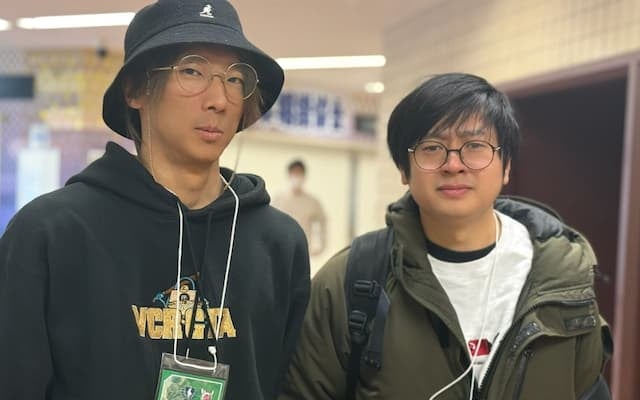 女子ゲーマー・倉持由香がプロゲーマーの2人のツーショットを激写