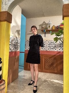 「ドキドキしてしまいました」美人アナ 超ミニ着用の美脚ショットが話題に 最新投稿にいいね殺到