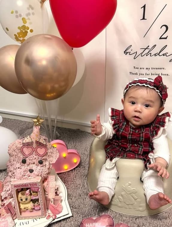 「間違えた…笑」西野未姫、ばぁばの手作り衣装＆離乳食プレートにキュン！