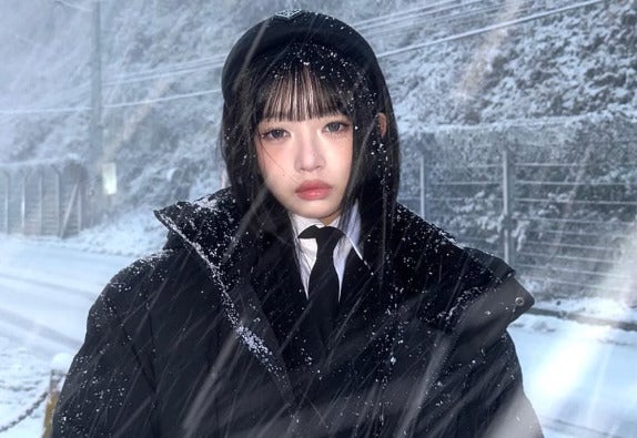 韓国アイドル、新曲MVでの“アンニュイ”な表情が話題に「雰囲気すごい」