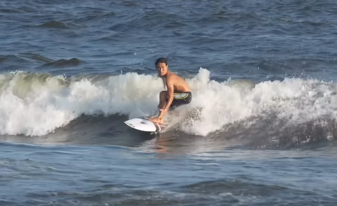 サーフィン炸裂！浜瀬海が見せた“鋭角ターン”に絶賛の嵐「shape」の真価とは？