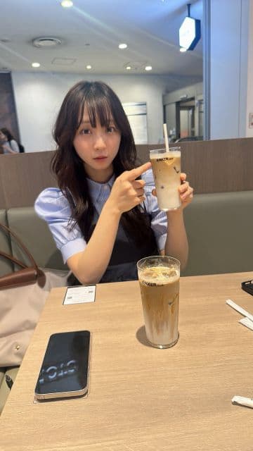 「しぬこさんにお誘いいただいてアラジン見てきました」グラビアアイドル・伊織もえが”しぬこ”とお出かけ