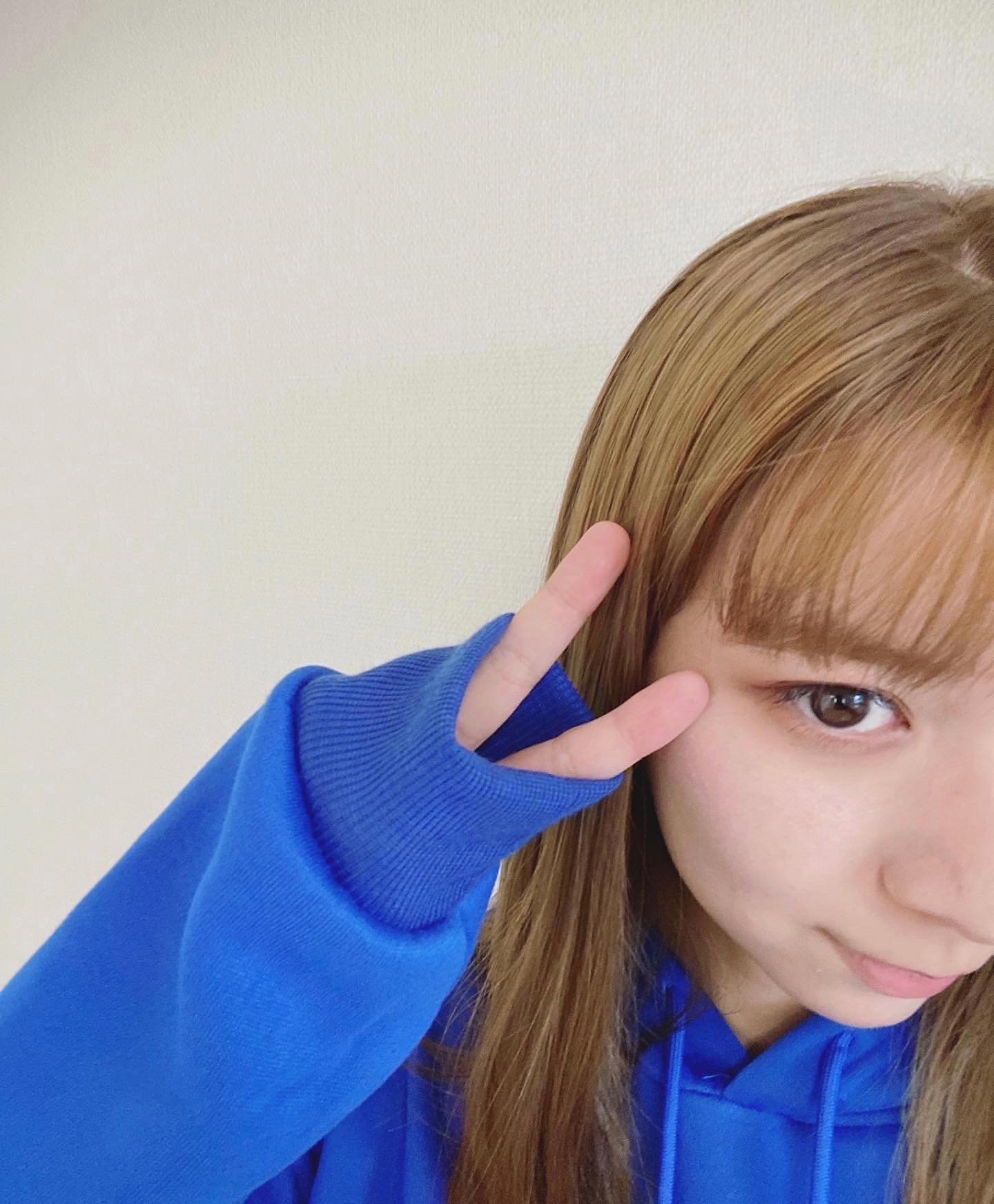 バイブス上々🎶 上白石萌歌の金髪スタイルに「パリピ萌歌かわいい💕」