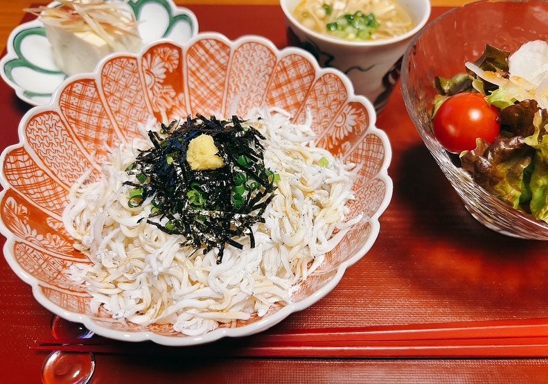 島本真衣アナ、夏の暑さを忘れさせるしらす料理を公開！「超めっちゃ美味しそう」