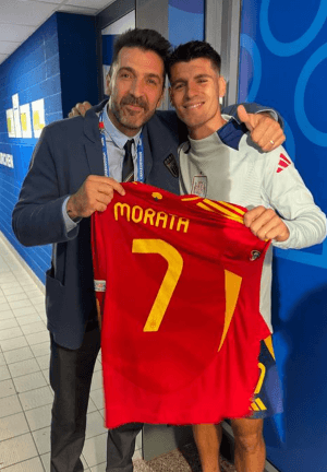 モラタがかつての戦友とEUROの舞台で再会！