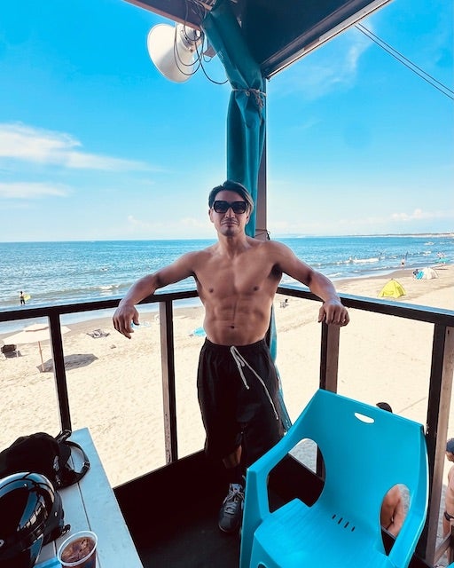 「海外かと思う雰囲気とカッコ良さ」魔裟斗の肉体美が話題に