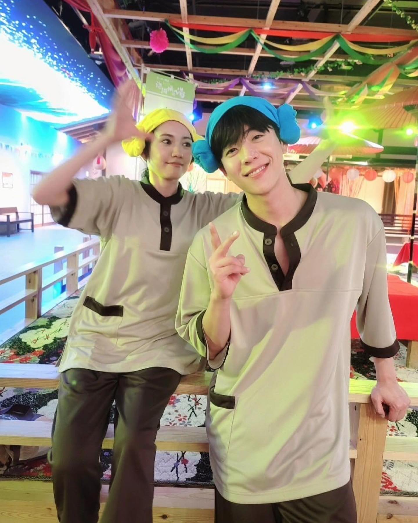 二階堂ふみ＆人気韓国人俳優の待望2ショット「ふみさん捕まえようとしてる（？）」