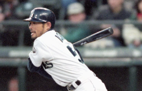 【伝説の始まり】24年前の今日、イチローがMLB初安打！3089本への“最初の一歩”に称賛の声続々！