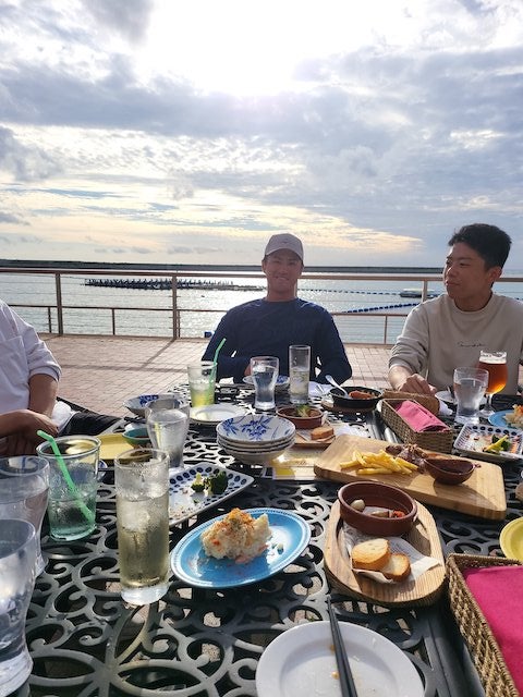 中日・涌井が前阪神・板山と岡林似の通訳と食事「岡林選手に似てますね🤭」