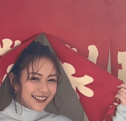 「これは中華料理と村重ね」村重杏奈、雑誌オフショムービで見せた笑顔が可愛すぎると話題！