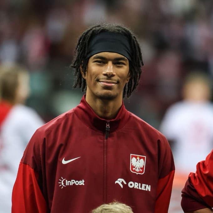 “買い取り条項を発動”　ストラスブールがオイェデレ獲得へ前進