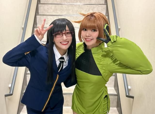 東京凱旋へ気合十分！浜浦彩乃が舞台ワールドトリガーのオフショットを公開！