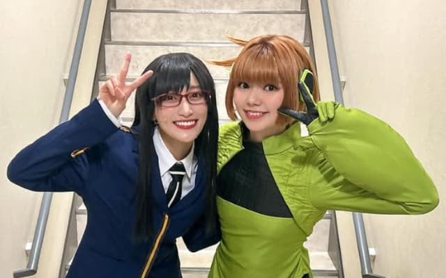 東京凱旋へ気合十分！浜浦彩乃が舞台ワールドトリガーのオフショットを公開！