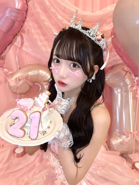 「毎日可愛くて癒しだよー」アイドルの誕生日報告にファンから”可愛い”の嵐！