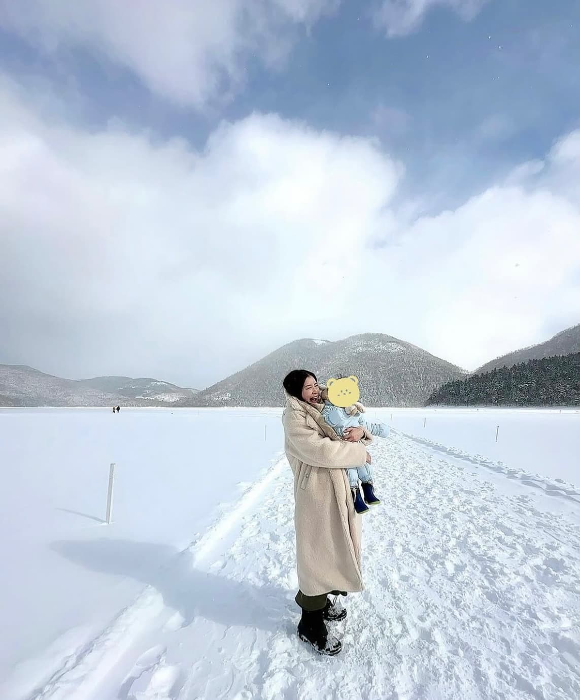 「めっちゃ、楽しそうだし幸せが伝わるよん♡」手島優＆息子、2ショットにファンほっこり！