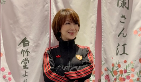 「輝き続ける舞台女優」伊藤蘭、千穐楽オフショットで笑顔報告