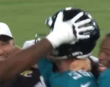 NFL シェドュア・サンダース、“ジャージ姿”を再び公開し話題