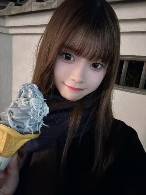 「食べたことある？」AKB48 畠山希美、珍しいソフトクリームを持ってパシャリ！味の感想に「気になる」と反響