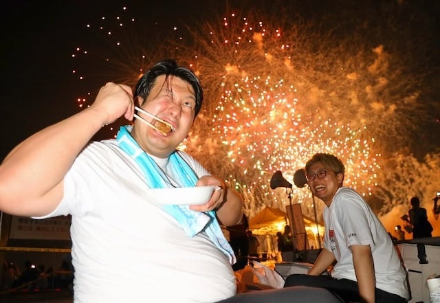 レインボー・ジャンボたかお、初の花火大会で感動「本当に綺麗で素敵だった」
