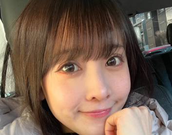 山本ひかる、ドライブ中のナチュラルショットにファン大興奮！